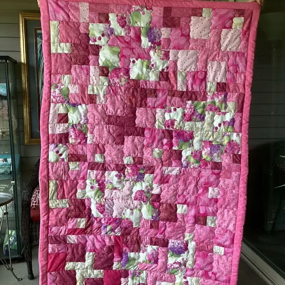 NWT. Hand Crafted Gold and Pink Hydrangea Lap Quilt